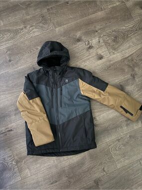 Liquid Black Insulated Hooded Snowboard Jacket